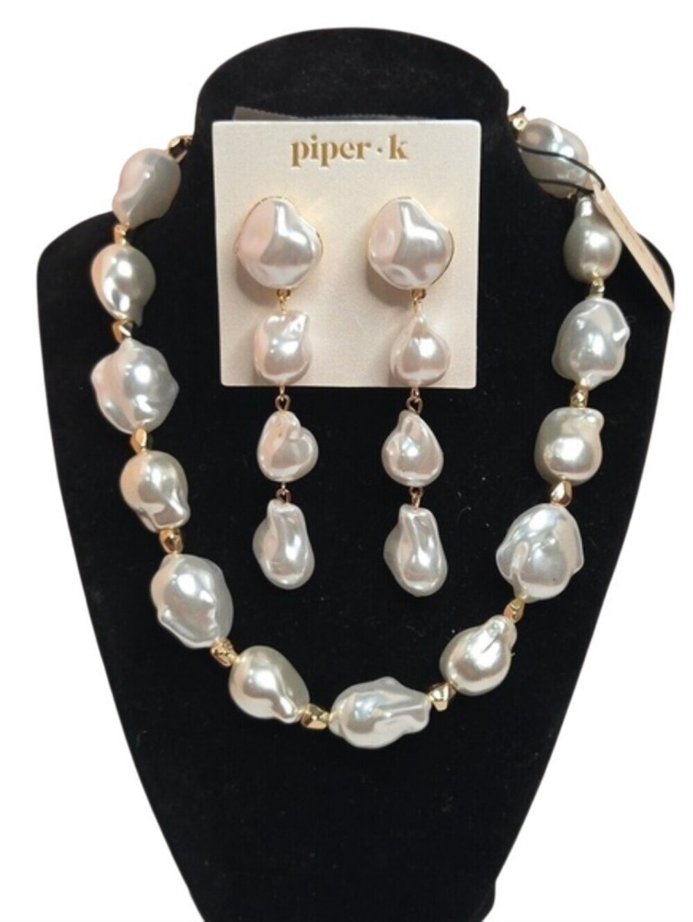 π€βͺοΈ PIPER KβͺοΈ Beautiful Glass Pearl Gold Tone 16" Necklace And Eaerring Set